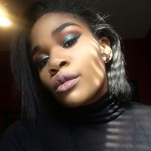 Meet your Posher, Georgianna